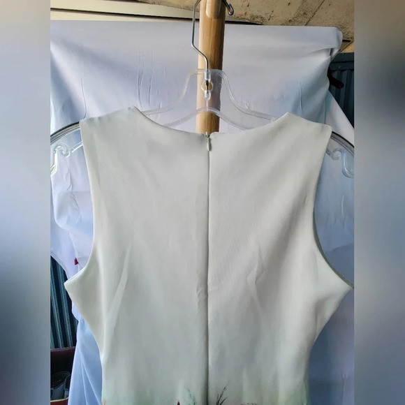 Superstition White Sleeveless  Dress Sheath Colorful Flowers Zipper Back UK 10 - Picture 10 of 11